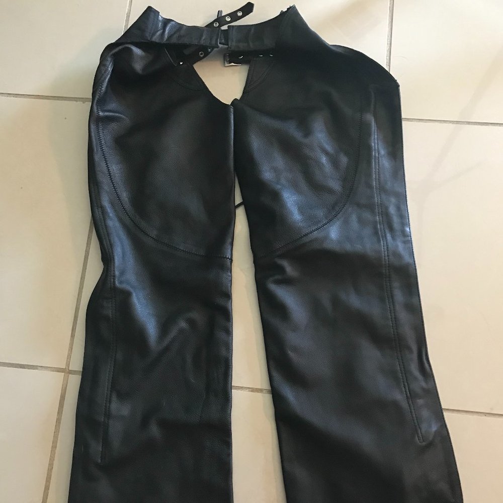 Unisex leather chaps